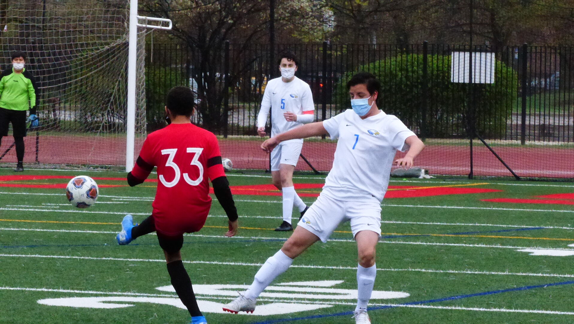 Photo: Broncos defeat Brooks 4-0
